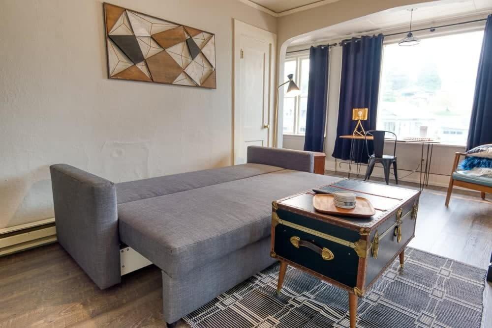 #Stayinmydistrict Historic Apartment Near Downtown Coos Bay Kültér fotó