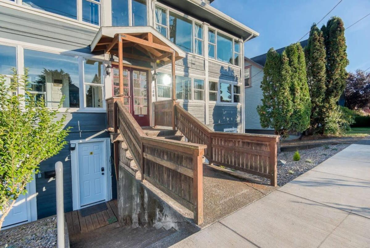 #Stayinmydistrict Historic Apartment Near Downtown Coos Bay Kültér fotó